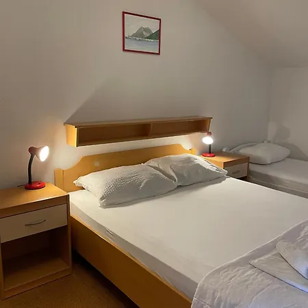 Apartment Apartments By The Sea Zuljana, Peljesac - 4577